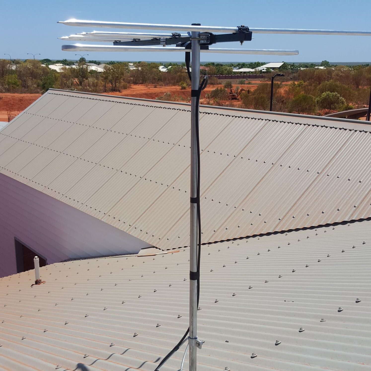 New Broome RFDS building Antenna system